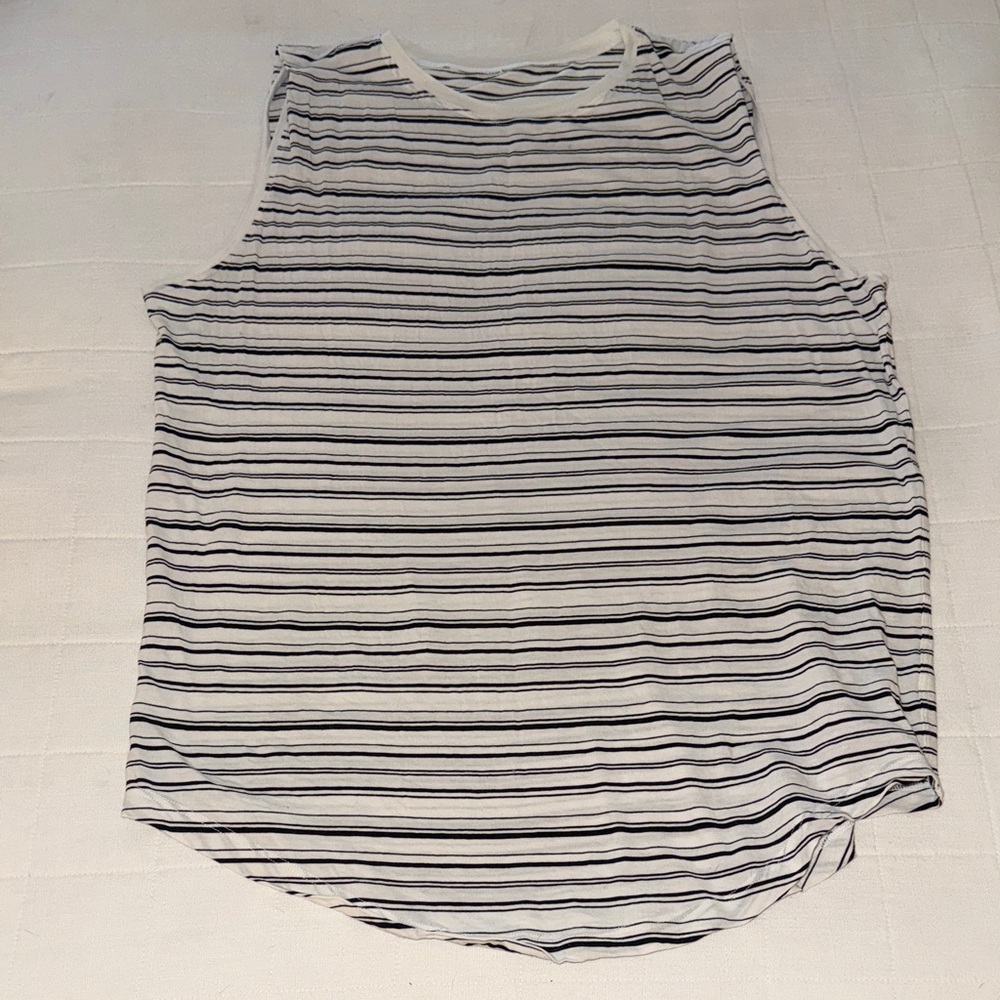 Lululemon Brunswick Muscle Tank - Cut Back Stripe White Black - Size 8